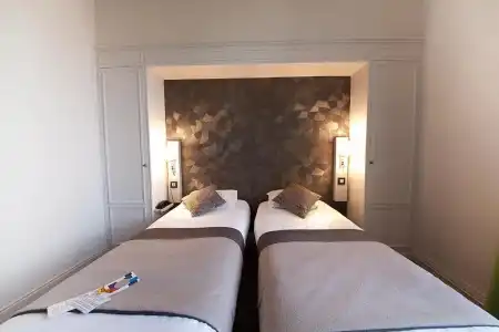 Hôtel Albert Elisabeth Gare SNCF - 53