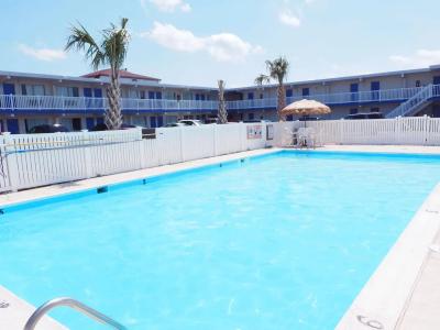 Seashire Inn & Suites - 15