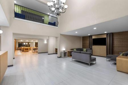 Wingate by Wyndham College Station South - 17