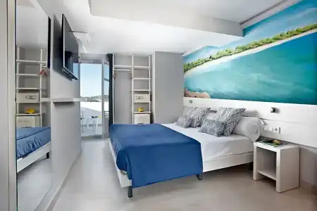 Ryans La Marina - 40