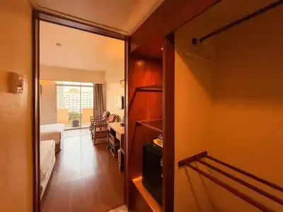 Golden Beach Pattaya - 52