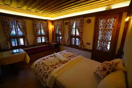 Cesmeli Konak Garden - 24