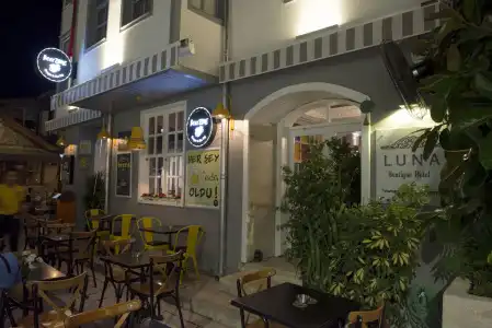 Luna Boutique - 20