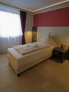 Sophia - 18