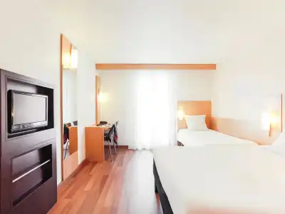 ibis Hyères Centre - 4