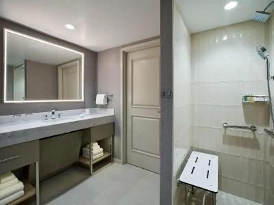 VEA Newport Beach, a Marriott Resort & Spa - 35