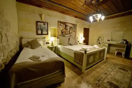 Caftan Cave Suites - 19