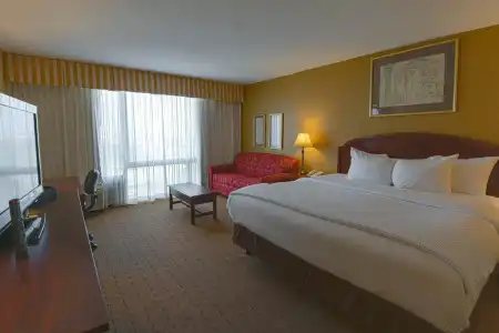 MCM Eleganté & Suites - 3
