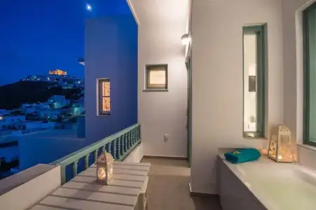 Aphrodite Studios - 122