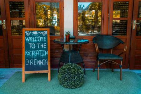 Brennia - 40