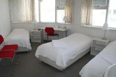101 Guesthouse - 29