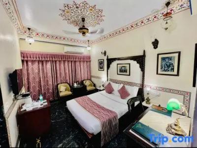Umaid Mahal - A Heritage Style Boutique - 53