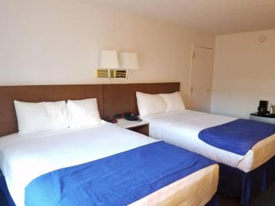 The Constitution Inn - 13