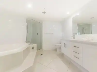 Oceana on Broadbeach - 28