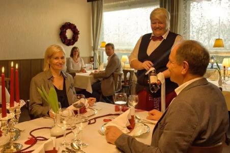 & Restaurant Kaiserhof - 14