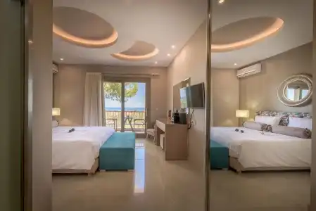 Koukounaria & Suites - 84