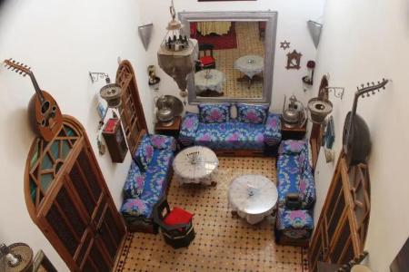 Riad Vega - 22