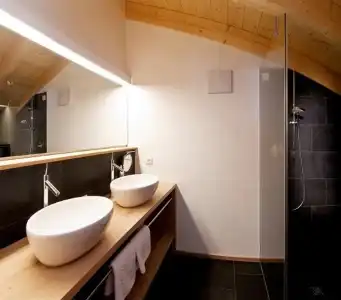 Zin Senfter Residence - 4
