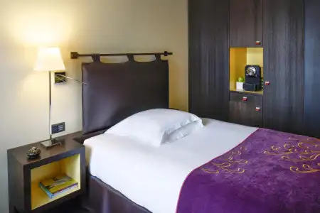 Eastwest - 3