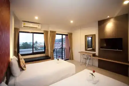 iCheck inn Chill Patong - 72