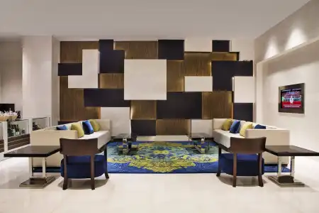Courtyard by Marriott Hangzhou Wulin - 2