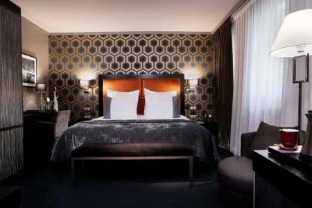 The One Alma Paris - 32
