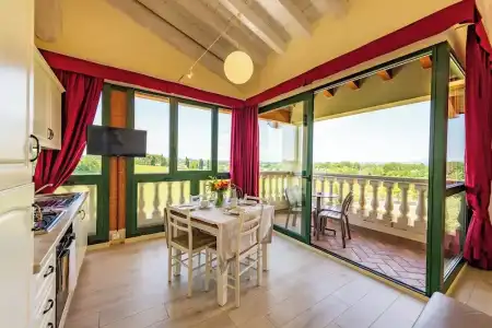 Bertoletta Village Apartments - 25