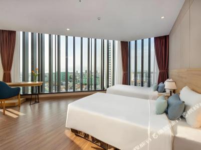 G8 Luxury Da Nang - 25