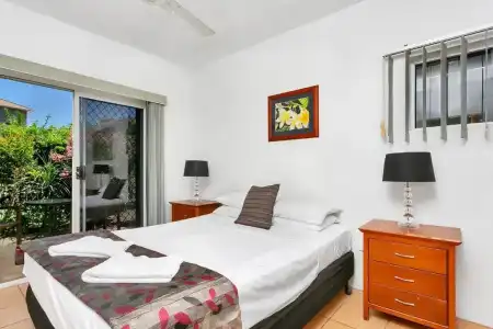 Cairns Reef Apartments & Motel - 38