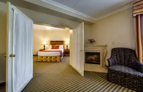Monte Carlo Inn Barrie Suites - 54