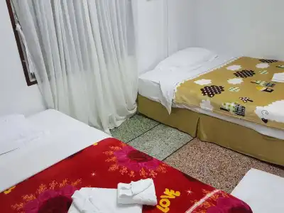 Emmanuel Guesthouse - 1