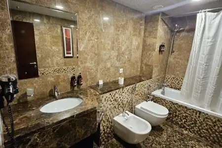 Tulip Creek Apartments - 9