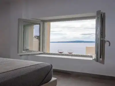 Caldera Cliff Illusion Suites - 127