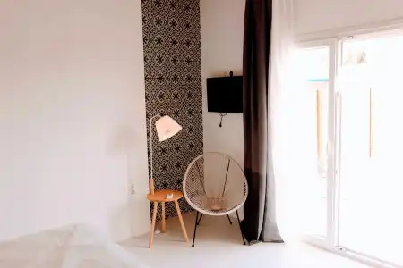 Mesanto Luxury Suites - 47