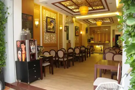 Saigon Amigo - 42