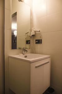 Verone Rocourt - 27