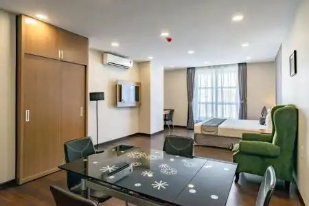 Emerald Central - 146