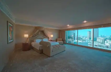 Grand Hyatt - 77