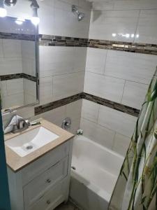 Desert Hills Motel - 42