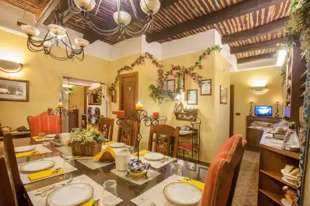 Alloggio dei Vassalli, In the Heart of the Historic Center - 21