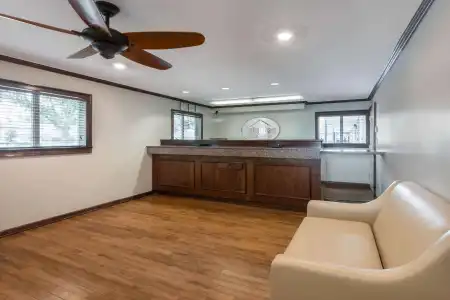 Birch Hill Suites - Lakeland - 9