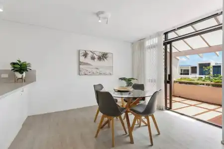 The Noosa Apartments - 279