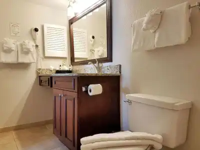 Parc Corniche Condominium Suites - 37