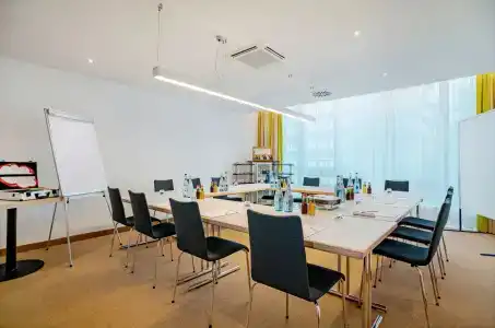 Premier Inn Muenchen Messe - 7