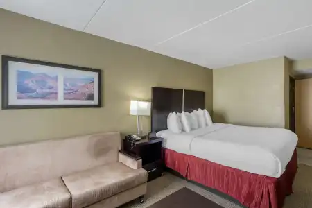 Best Western Harrisburg North - 2