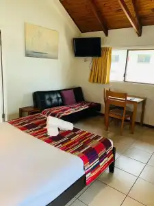 Airlie Beach Apartments - 44