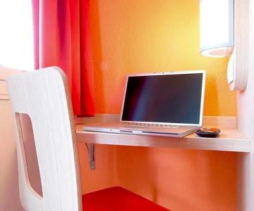 Hôtel Première Classe Toulouse Nord - Sesquières - 26