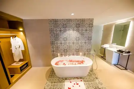 Quinter Central Nha Trang - 114