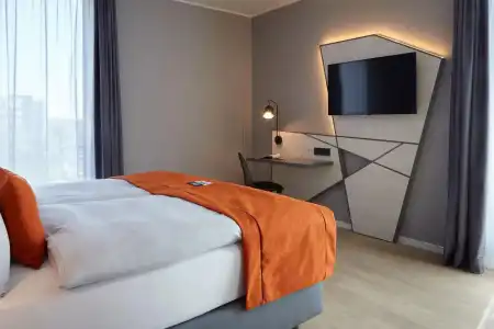 Holiday Inn - the niu, Hub Dusseldorf Messe by IHG - 5