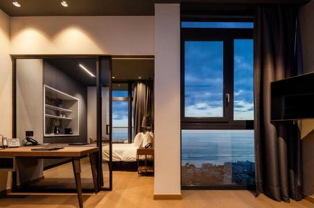Only Boutique Suites & Residences - 40